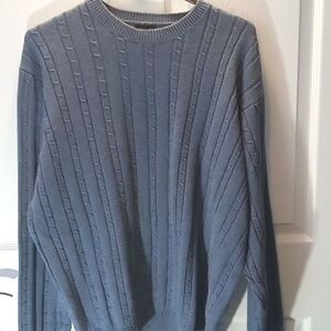 NWOT Izod mens Large knit sweater light blue
